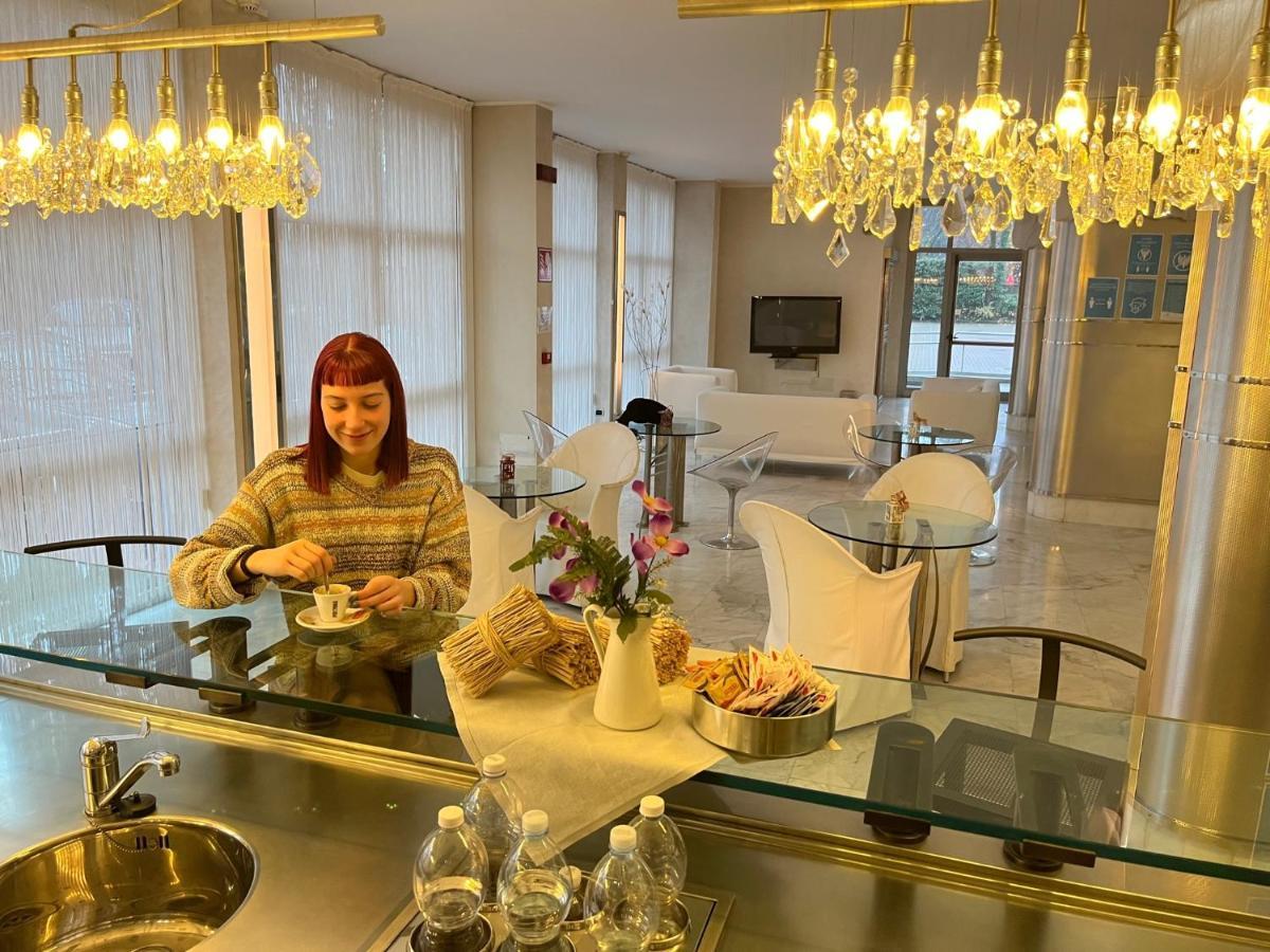 Hotel Sporting Бругеріо Екстер'єр фото